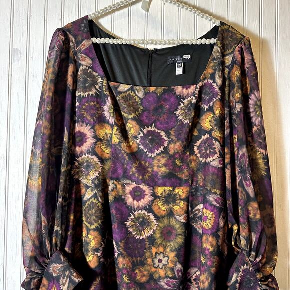 Slate & Willow Square Neck Long Sleeve Floral Dress - Picture 2 of 9